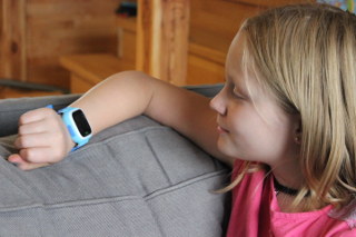 Basia z zegarkiem CALMEAN Child Watch Touch