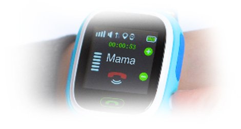 Dziecko rozmawiające przez smartwatch CALMEAN